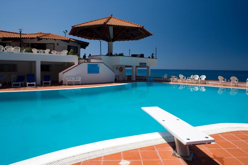 Th Gioiosa Mare - Capo Calava Village Gioiosa Marea Exterior photo