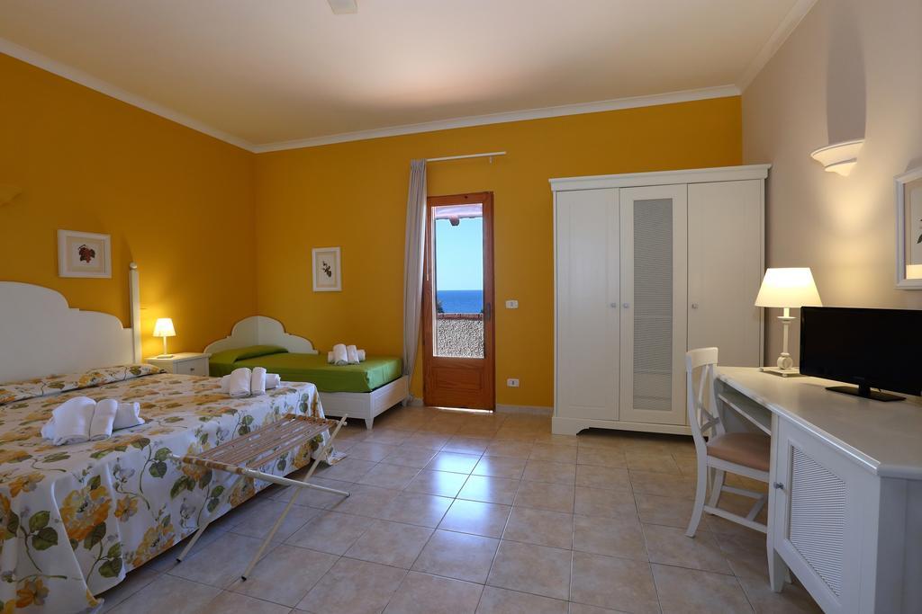 Th Gioiosa Mare - Capo Calava Village Gioiosa Marea Exterior photo